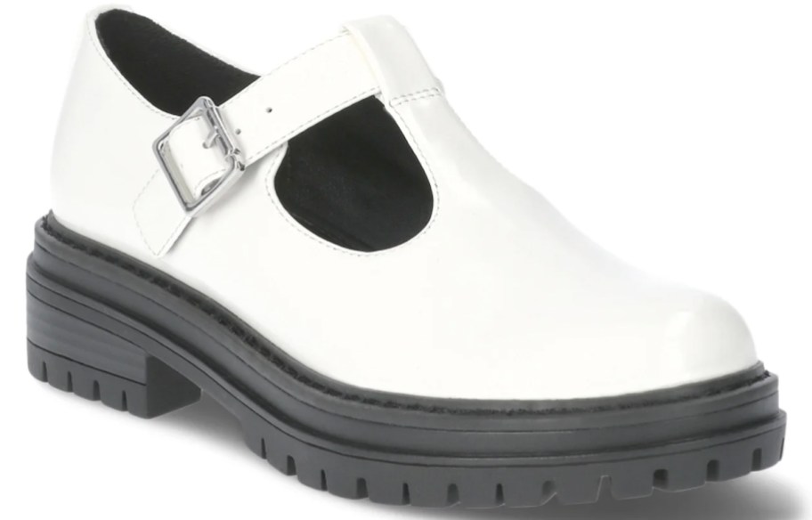 white and black no boundaries oxford shoe